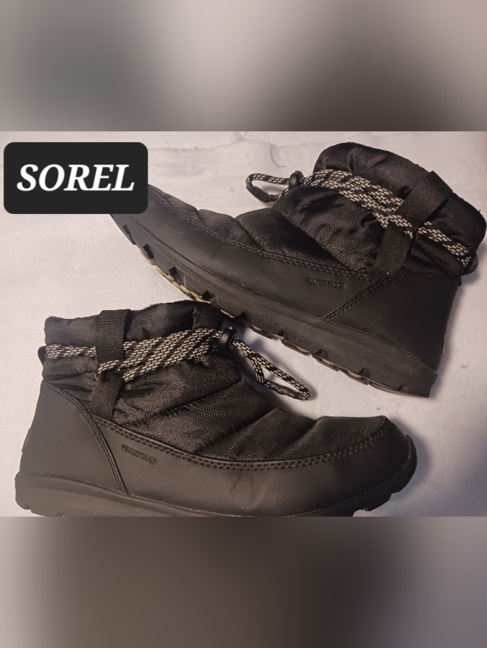 SOREL WOMENS Waterproof Puffer Boot Size 10.5